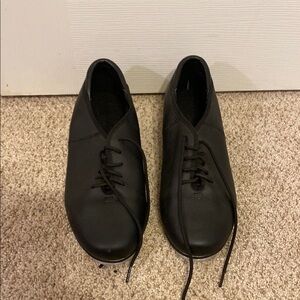 Black Women’s Tap-Shoes